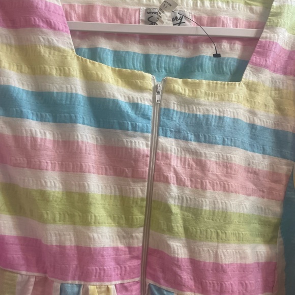 Vintage full zip dress/mumu - Picture 2 of 3